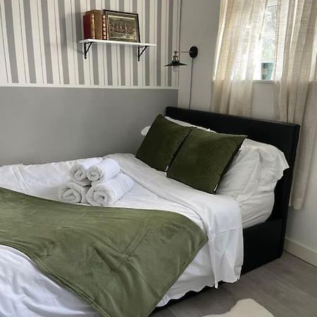 One Bedroom Putney Village Flat Londyn Zewnętrze zdjęcie