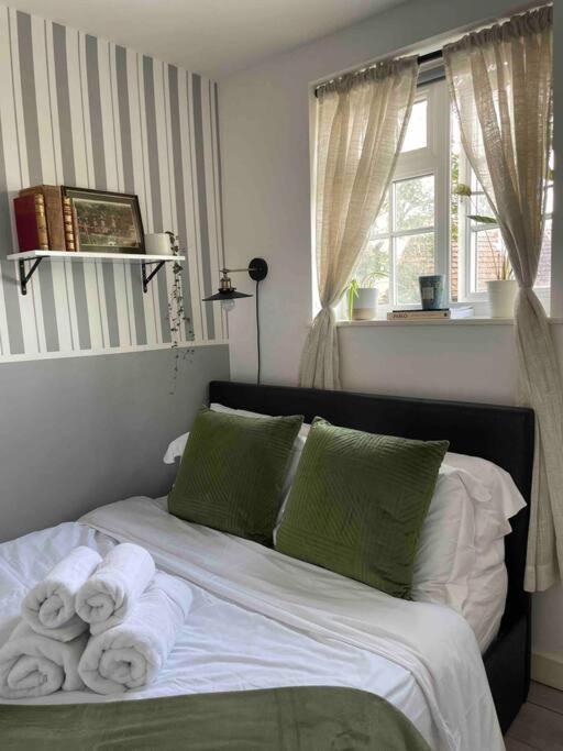One Bedroom Putney Village Flat Londyn Zewnętrze zdjęcie