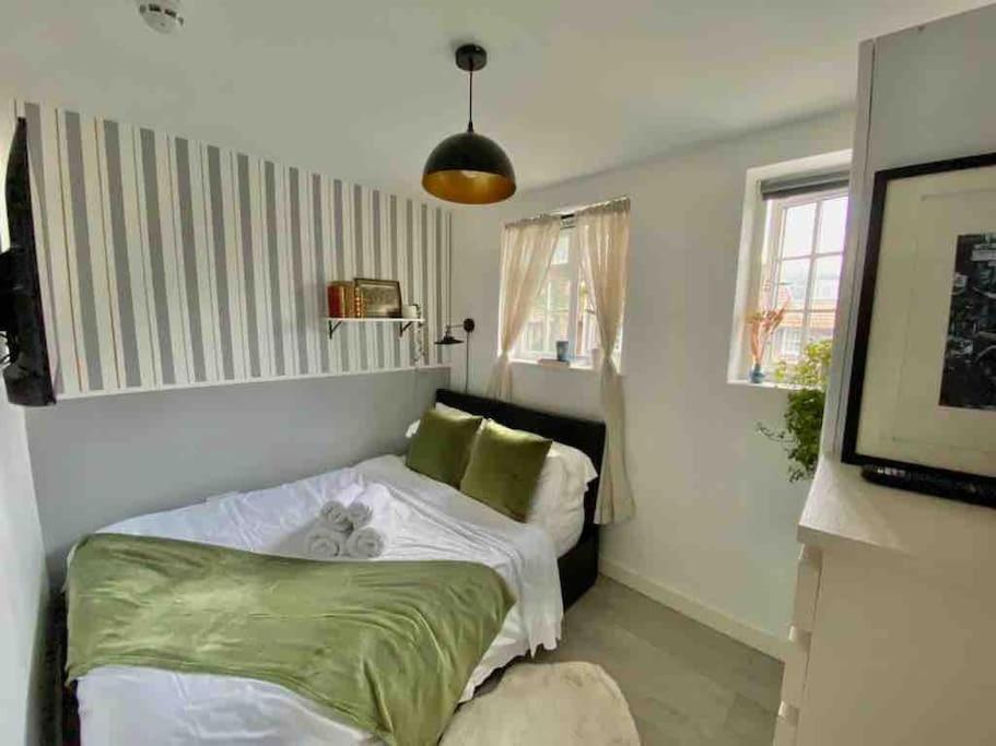One Bedroom Putney Village Flat Londyn Zewnętrze zdjęcie